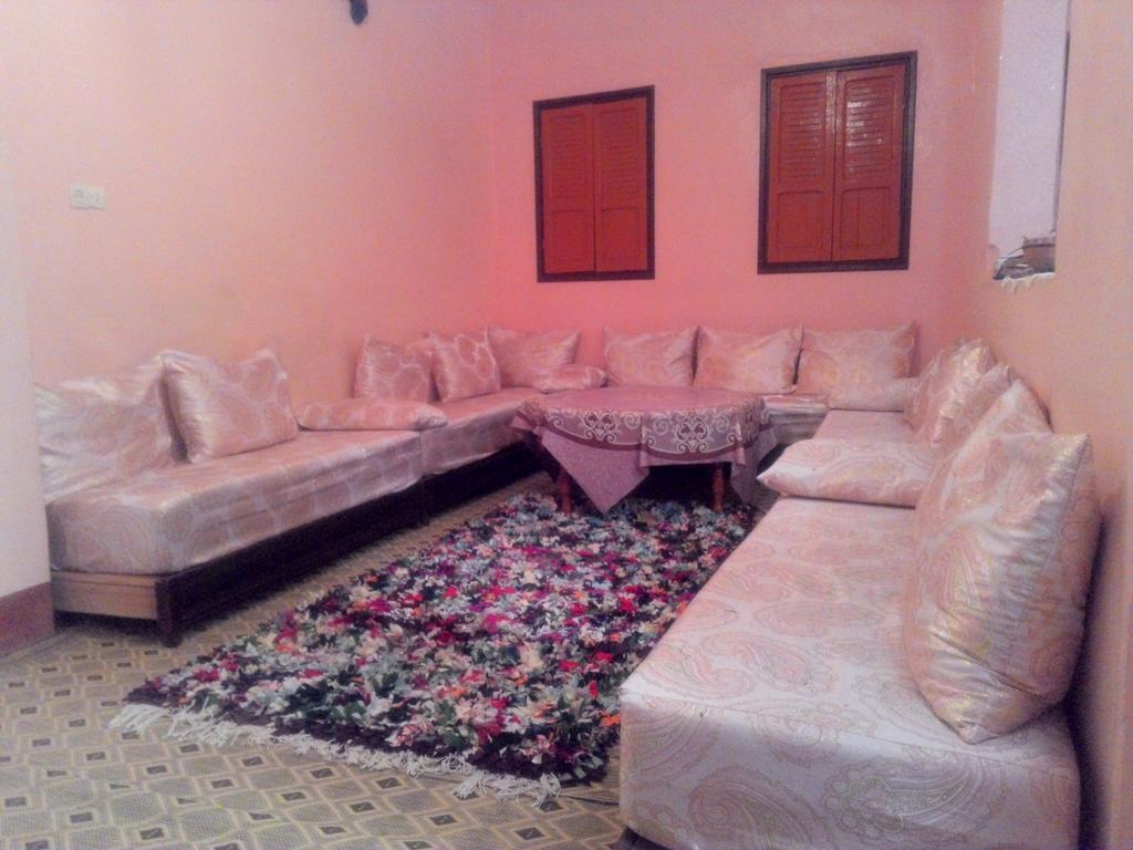 Maison D'Hotes Chez Souad Талиуин Номер фото